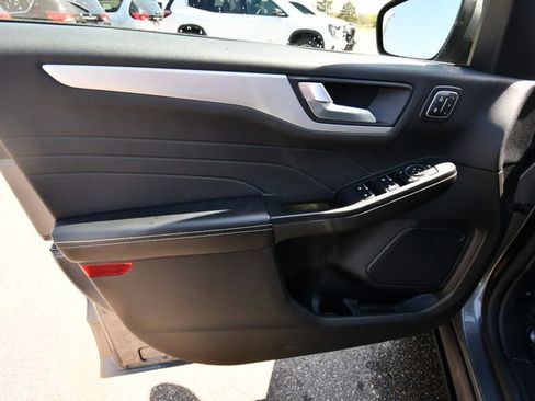 Used 2024 Ford Escape Platinum AWD/4WD image 13