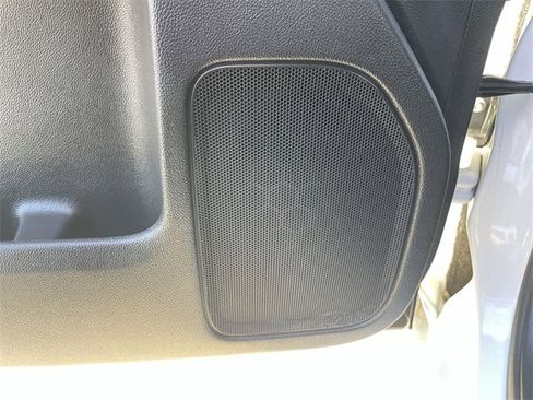 Used 2014 Chevrolet Silverado 1500 LT image 20