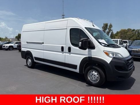 Used 2023 RAM ProMaster 2500 FWD image 1