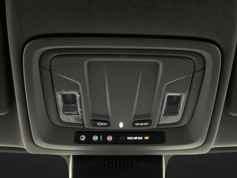 Used 2025 Chevrolet Silverado 1500 LT image 27