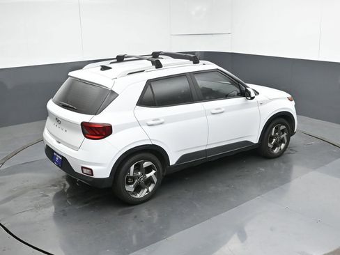 Used 2021 Hyundai Venue SEL w/ Cargo Package image 51