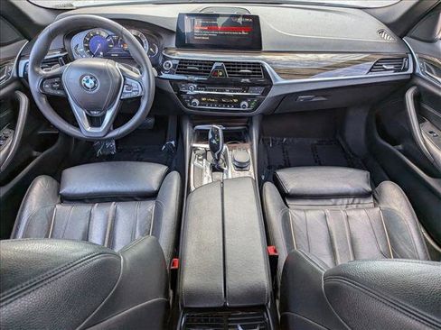 Used 2019 BMW 530i xDrive w/ Convenience Package AWD/4WD image 19