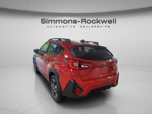 Used 2025 Subaru Crosstrek 2.5i Premium AWD/4WD image 3