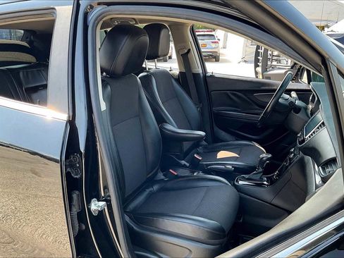 Used 2020 Buick Encore Preferred image 8
