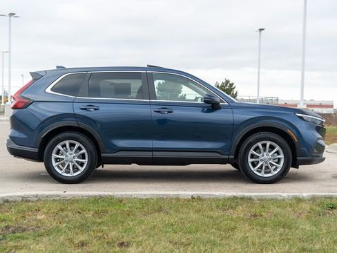 Used 2025 Honda CR-V EX image 8