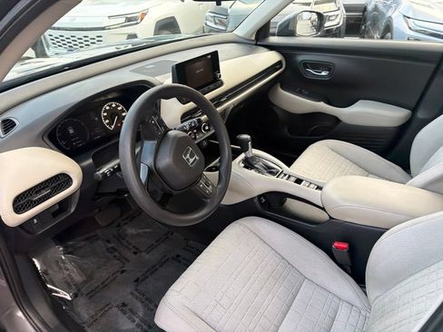 Used 2023 Honda HR-V LX image 19