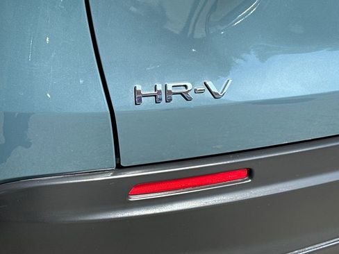 Used 2025 Honda HR-V LX image 5
