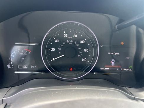 Used 2022 Honda HR-V EX image 9
