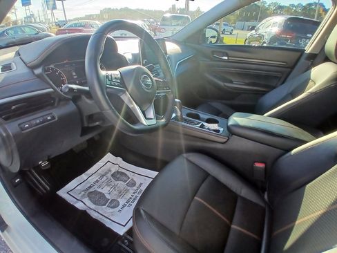 Used 2020 Nissan Altima 2.5 SR image 26