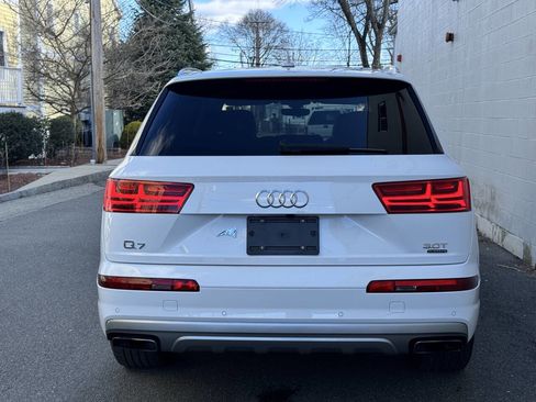 Used 2018 Audi Q7 3.0T Prestige image 10