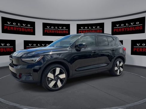 Used 2023 Volvo XC40 Recharge Ultimate w/ Protection Package Premier AWD/4WD image 4