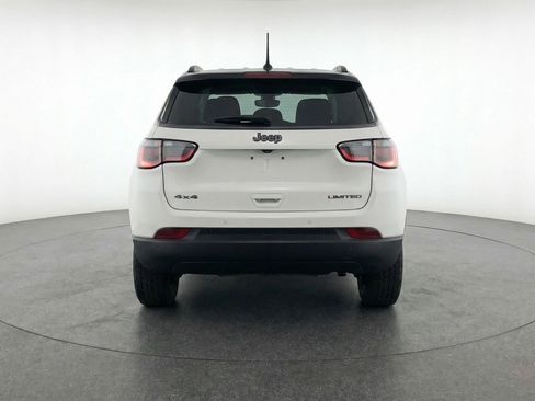 Used 2025 Jeep Compass Trailhawk AWD/4WD image 7