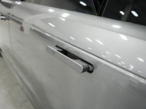 Used 2023 Land Rover Range Rover Sport SE Dynamic image 30