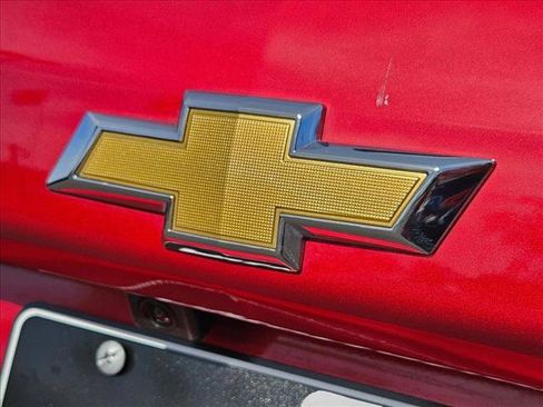 Used 2023 Chevrolet Equinox LT image 30