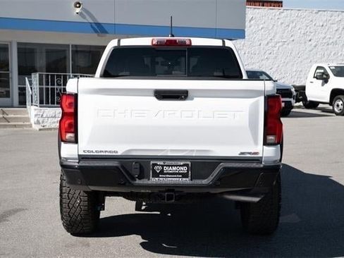 New 2026 Chevrolet Colorado ZR2 w/ Off-Road Front Bumper Package image 5