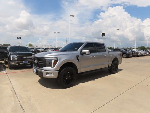 Used 2025 Ford F150 Platinum w/ Equipment Group 702A High AWD/4WD image 2