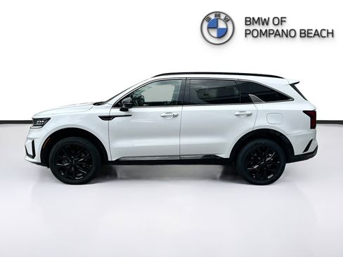 Used 2022 Kia Sorento SX image 4