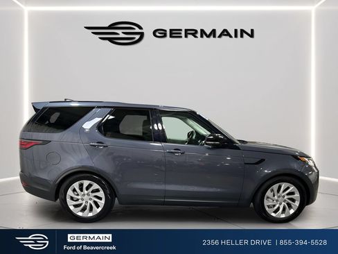 Used 2025 Land Rover Discovery S AWD/4WD image 9