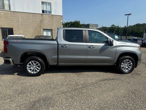 Used 2023 Chevrolet Silverado 1500 LT AWD/4WD image 8