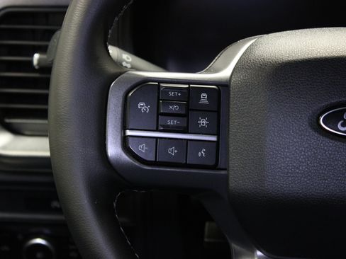 Used 2025 Ford F150 Lariat AWD/4WD image 25