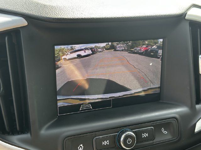 Used 2024 GMC Terrain SLE FWD image 22