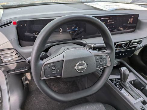New 2026 Nissan Sentra SV w/ Floor Mat Package FWD image 15