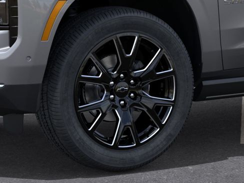 New 2026 Chevrolet Suburban High Country AWD/4WD image 9