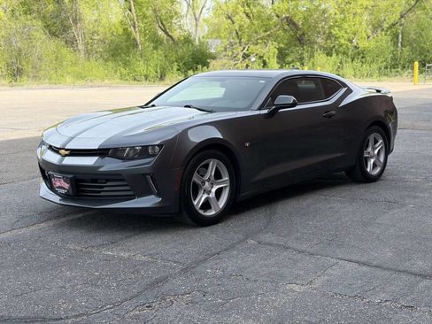 Used 2016 Chevrolet Camaro LT w/ Technology Package RWD image 3