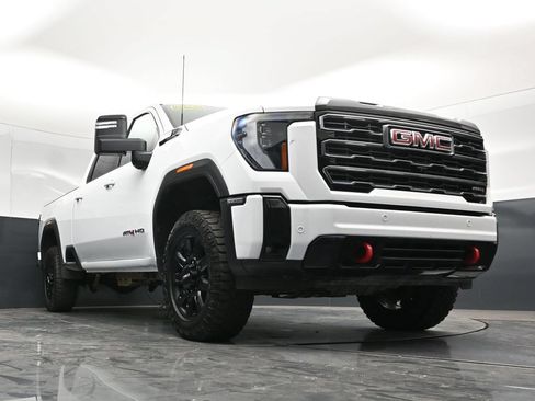 Used 2025 GMC Sierra 2500 AT4 AWD/4WD image 57