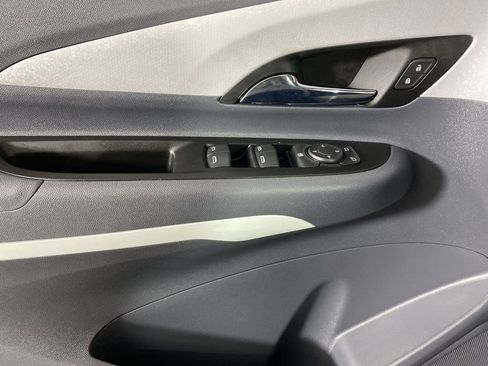 Used 2020 Chevrolet Bolt LT image 23