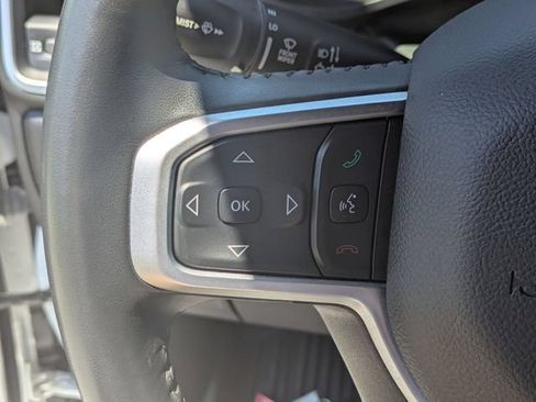 Used 2022 RAM 1500 Big Horn AWD/4WD image 17