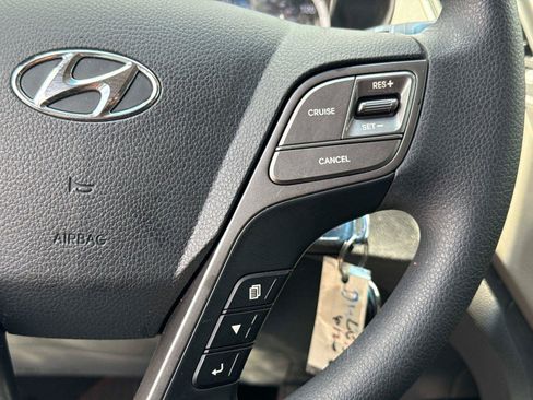 Used 2017 Hyundai Santa Fe Sport FWD image 27