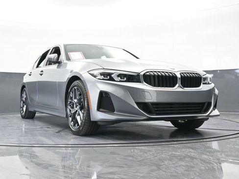 Used 2025 BMW 330i Sedan image 66