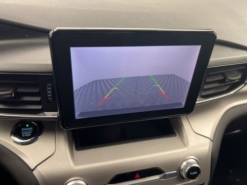 Used 2021 Ford Explorer XLT w/ Equipment Group 202A image 20