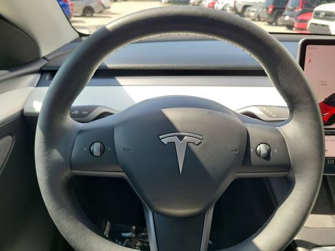 Used 2023 Tesla Model Y Long Range AWD/4WD image 8