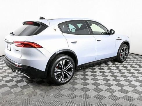 New 2025 Maserati Grecale Folgore image 24