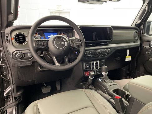 New 2026 Jeep Gladiator Mojave image 10