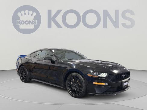 Used 2018 Ford Mustang Premium w/ Ecoboost Performance Package RWD image 10