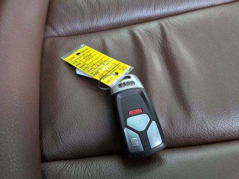 Used 2017 Audi Q7 3.0T Premium Plus image 39