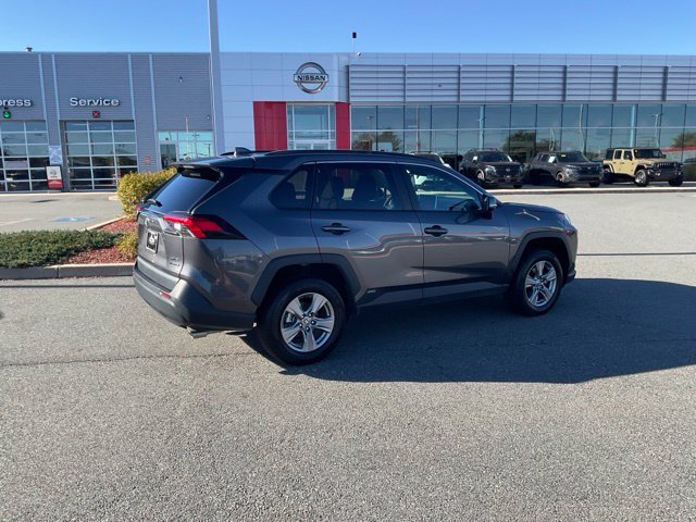 Used 2024 Toyota RAV4 XLE AWD/4WD image 6