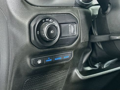Used 2023 Jeep Wrangler Unlimited w/ Cold Weather Group AWD/4WD image 16