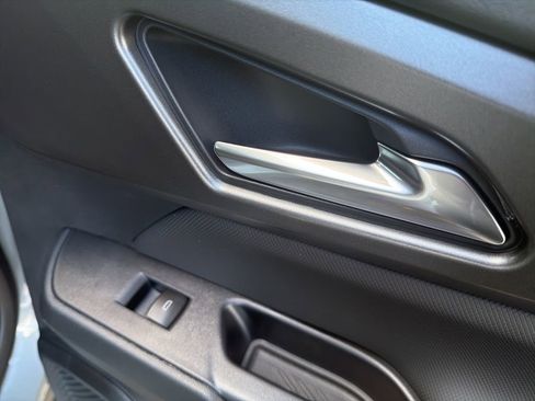 New 2026 Chevrolet Equinox EV LT image 34