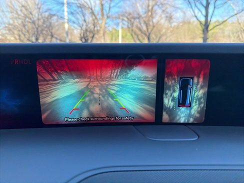 Used 2024 Lincoln Nautilus Reserve w/ Equipment Group 202A image 15