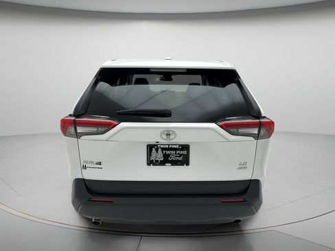 Used 2025 Toyota RAV4 LE AWD/4WD image 7