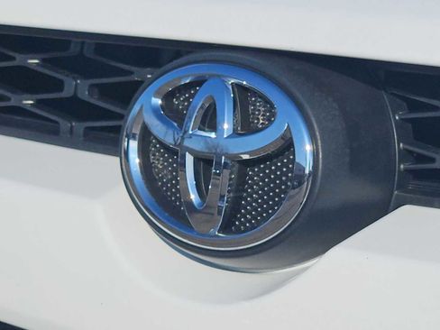 Used 2019 Toyota 4Runner TRD Off-Road image 12