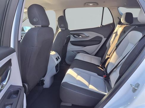 Used 2023 GMC Terrain SLE w/ Driver Convenience Package image 25