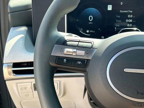 New 2026 Hyundai Tucson Limited image 32