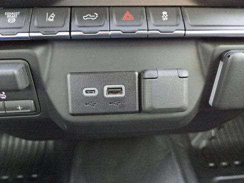 Used 2026 GMC Sierra 3500 Pro image 11