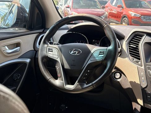 Used 2017 Hyundai Santa Fe SE w/ SE Premium Package 02 FWD image 38