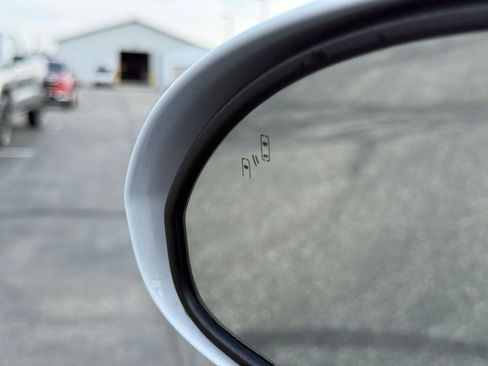 Used 2017 Buick Enclave Premium image 29